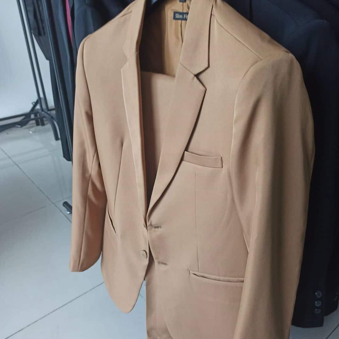 sewa jas warna brown samping