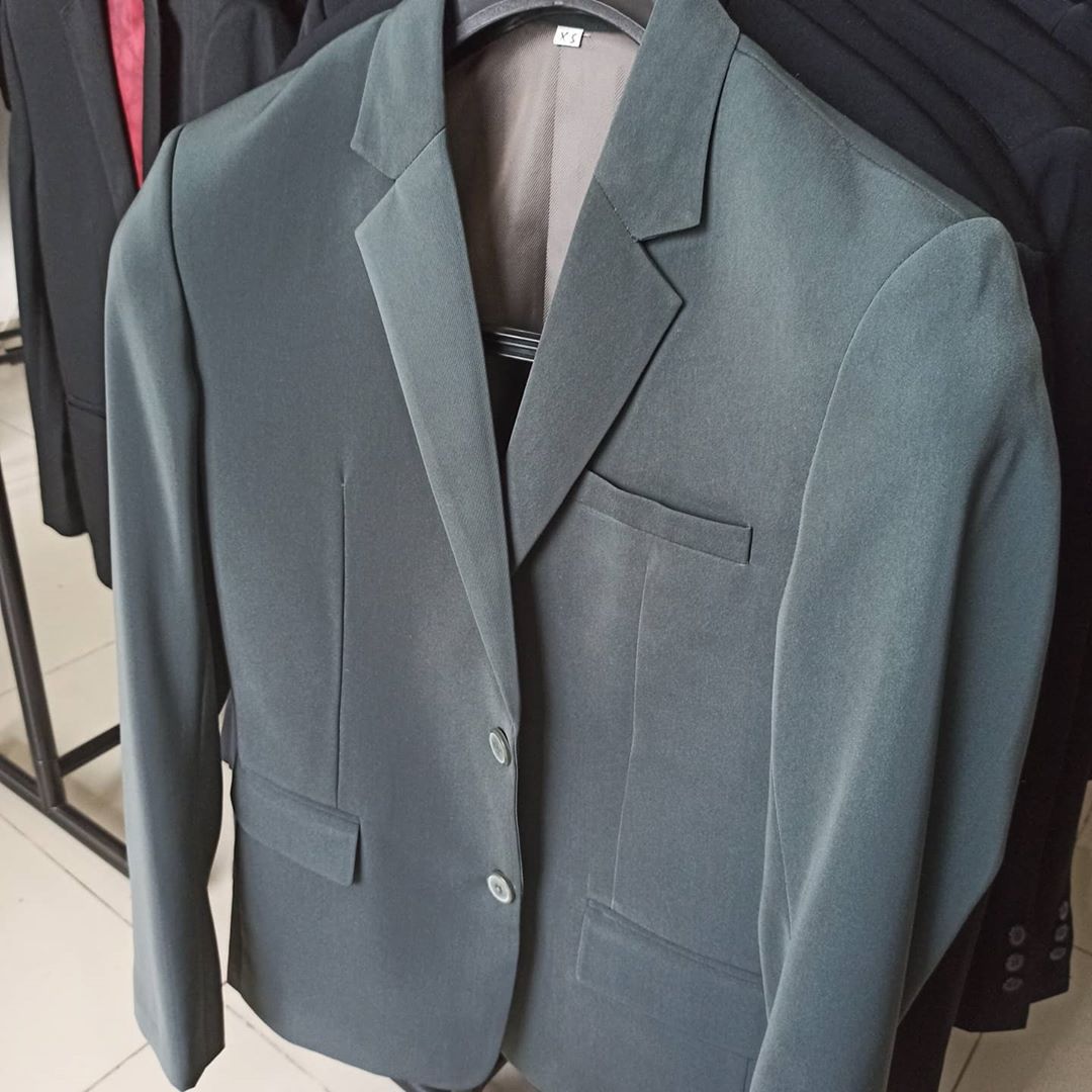 sewa jas warna dark gray samping