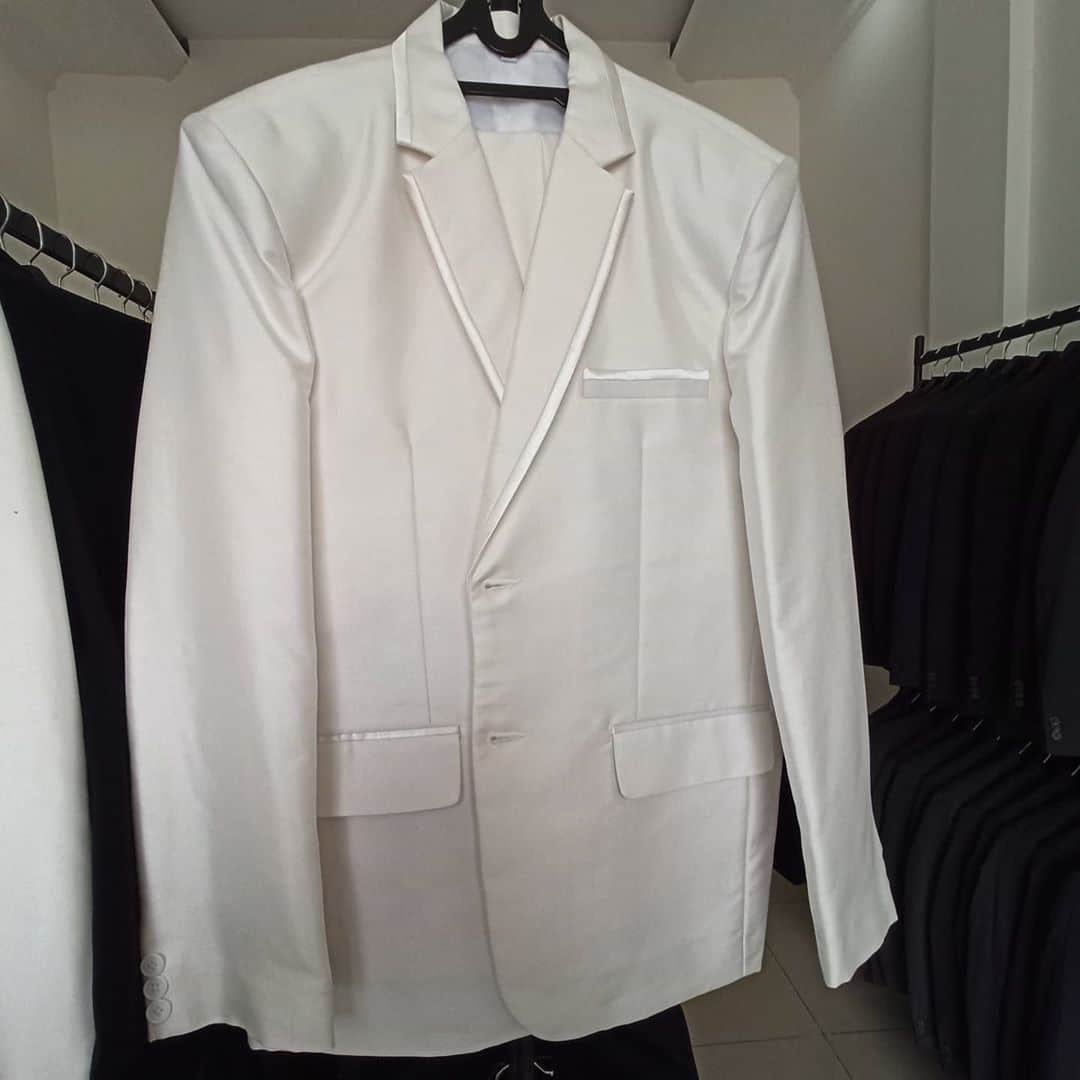 sewa jas warna broken white preview